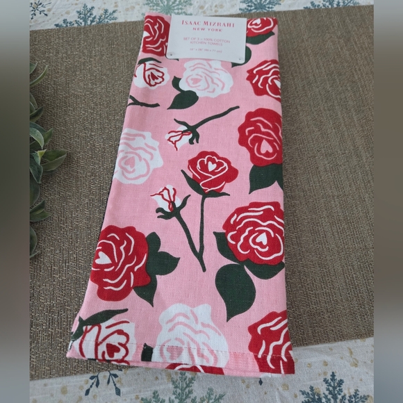 Isaac Mizrahi Other - Isaac Mizrahi Pink and Red Rose Kitchen Towels